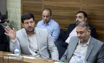 دیدار معاون امور فرهنگی و اجتماعی با کارکنان حوزه اجتماعی و فرهنگی شهرداری منطقه 4 3