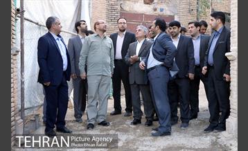 بازدید شهردار تهران از روند بازسازی و مرمت خانه باغ اتحادیه 1
