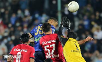 دیدار تیم‌های فوتبال استقلال و نساجی مازندران 22