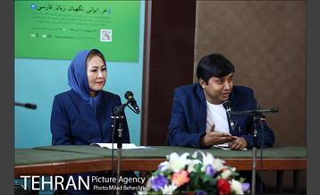 ویژه برنامه آیین سخن در رادیو ایران 17