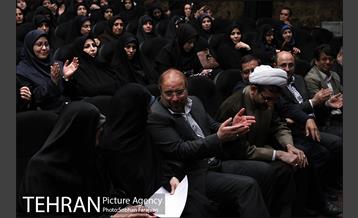 همایش تجلیل از بانوان فعال محلات 3