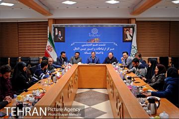 نشست صمیمانه رئیس مرکز ارتباطات شهرداری تهران با اصحاب رسانه 38