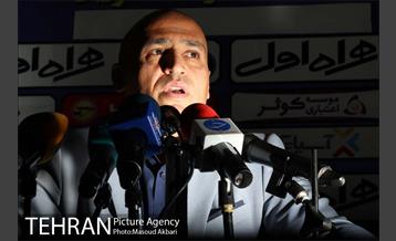 کنفرانس مطبوعاتی علی منصوریان سرمربی جدید استقلال تهران‎ 9