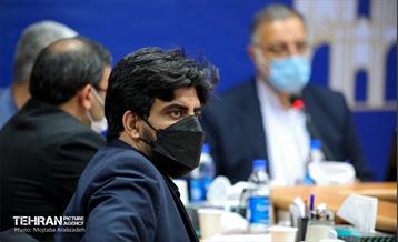 نشست شهردار تهران با مدیران عامل سازمان‌ های شهرداری 23