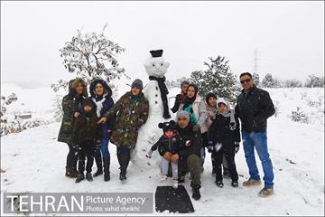 تفریحات برفی در پارک پردیسان تهران 29