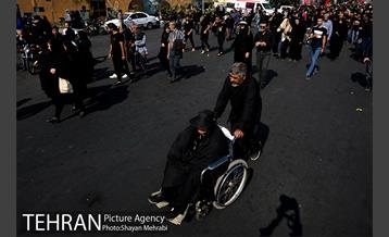 پیاده روی جاماندگان اربعین حسینی(ع) در تهران-2 18