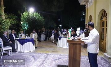نشست شهردار تهران با اهالی شعر و ادب 31