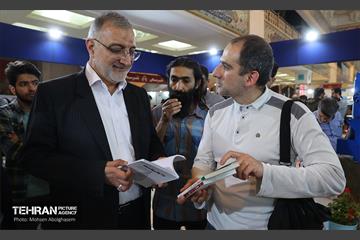 بازدید شهردار تهران از سی‌وپنجمین نمایشگاه بین‌المللی کتاب تهران 30