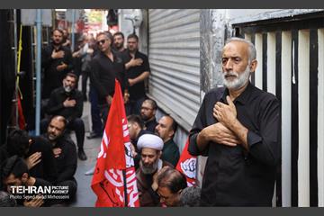 عزاداری روز عاشورا به نیابت از رهبر شهید انقلاب 11
