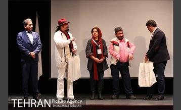 اکران خیریه انیمیشن مبارک در بازارچه رعد‎ 20