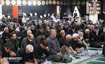 نماز جمعه عاشورایی در منطقه ۵ 22