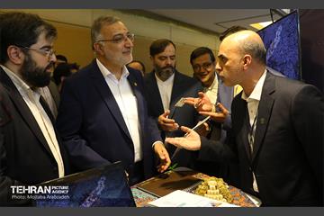 بازدید شهردار تهران از نمایشگاه بین المللی فرصت های سرمایه گذاری پایتخت