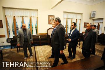 بازدید شهردار تهران از خانه موزه شهید مدرس در روز مجلس 43