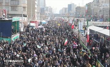 راهپیمایی ۲۲ بهمن در تهران - ۲ 17