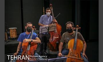 تمرین کنسرت آنلاین نغمه های تهران در برج میلاد 32