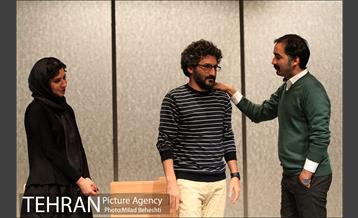 نمایش روزهای بی باران‎ 5