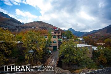طبیعت پاییزی روستای سنگان 3