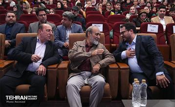 آئین تجلیل از پرستاران فعال در جنگ 12 روزه تحمیلی 69