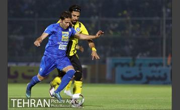 دیدار تیم‌های فوتبال پارس جنوبی جم و استقلال 3
