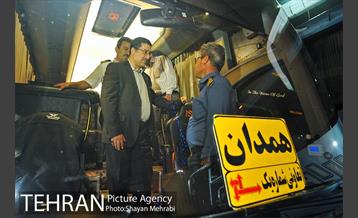 سرپرست شهرداری تهران و رئیس مرکز ارتباطات و امور بین الملل شهرداری تهران در بازدید از فعالیت‌های شبانه شهرداری و زندگی شبانه مردم تهران 25