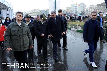 حضور شهردار تهران در راهپیمایی یوم الله 22 بهمن 20