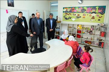 بازدید شهردار تهران از مدرسه استثنایی نظام مافی 3
