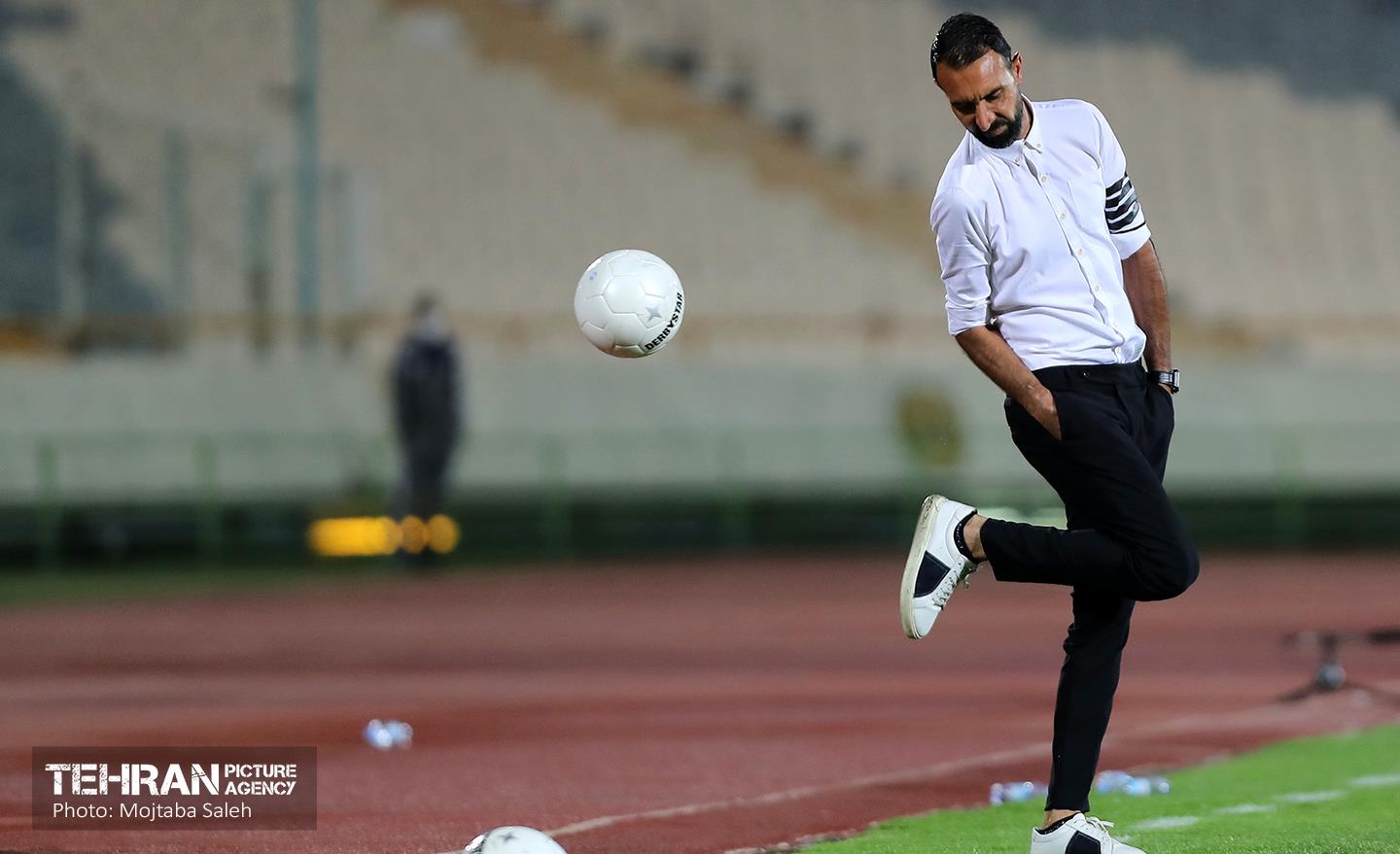 دیدار تیم های فوتبال استقلال تهران و هوادار تهران 22