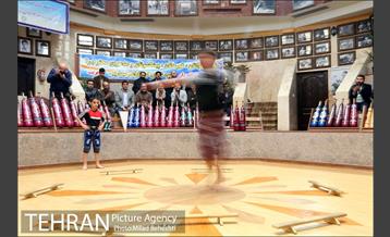 تهرانگردی احمد مسجدجامعی در منطقه پنج‎ 1