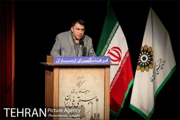 رونمایی کتاب کیوان ساکت در فرهنگسرای ارسباران 23