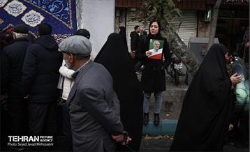 تشییع پیکر ۱۰۰ شهید مردمی و مدافع امنیت در تهران - 3 19