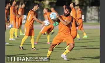تمرین تیم فوتبال نفت تهران