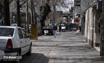 بی قانونی؛ تعرض به حریم پیاده راه 4