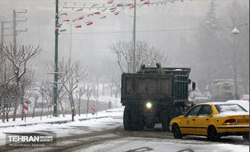 عملیات برف‌روبی در پایتخت 3