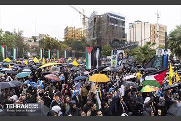 تجمع مردم تهران در محکومیت به شهادت رساندن سیدحسن نصرالله 29