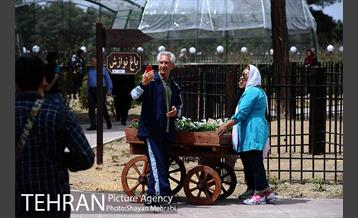 آئین بهره برداری از باغ راز هستی در منطقه 22 19