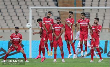 دیدار تیم های فوتبال پرسپولیس و نساجی مازندران 21