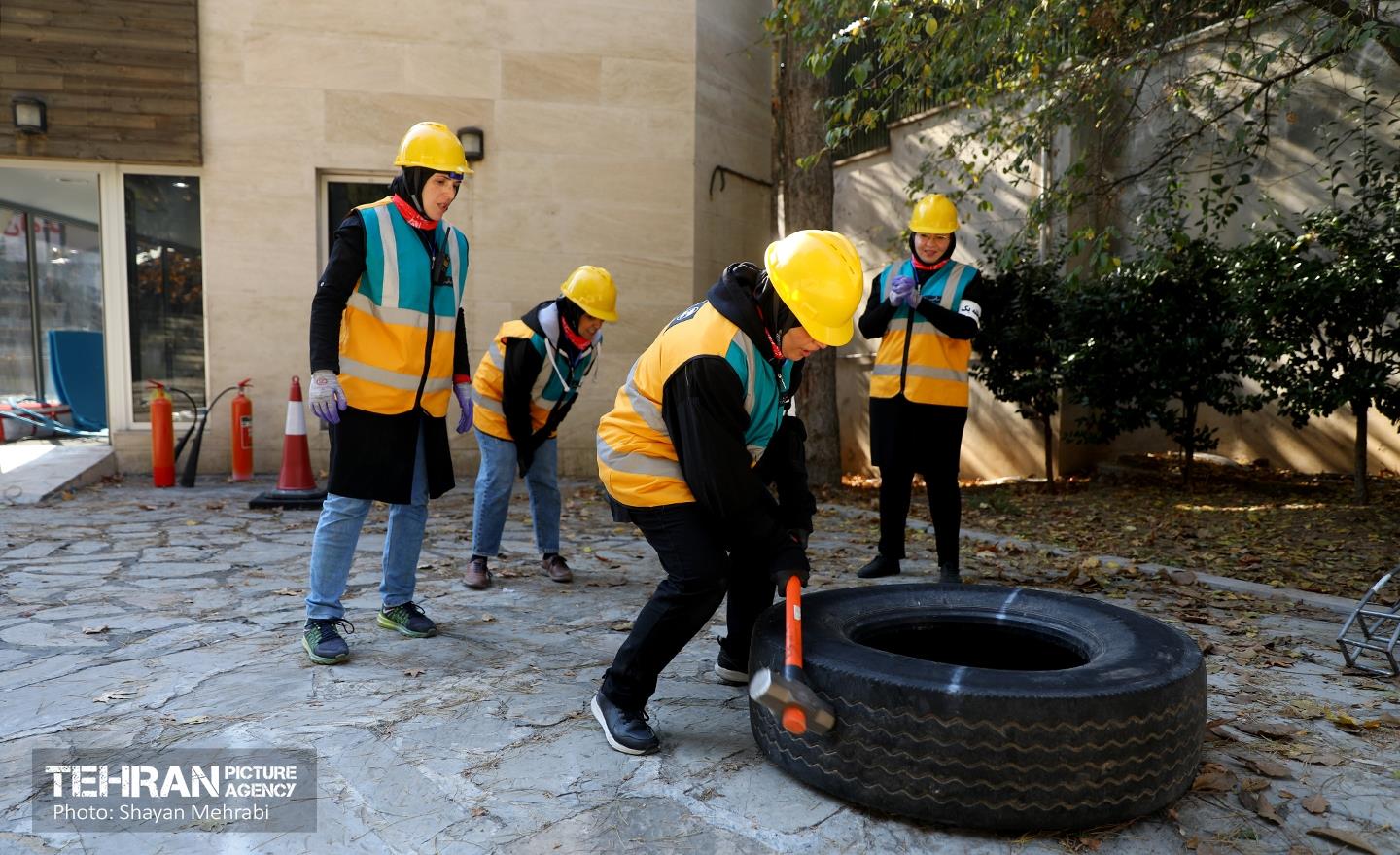 مسابقات تیم‌های عملیاتی دوام محلات شهر تهران 34