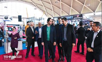 افتتاح نمایشگاه صنعت تفریحات و شهربازی در شهر آفتاب 17