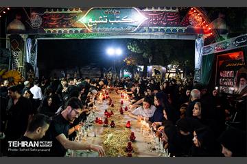 شام غریبان حسینی در عزادارخانه مکتب تشییع