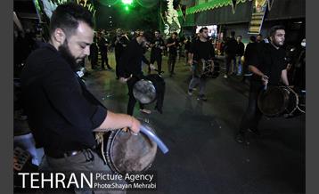 عزاداری شب تاسوعا در خیابان های تهران 32