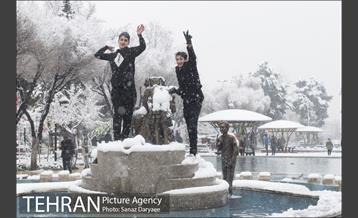 بارش برف در میدان نبوت (هفت حوض) 24