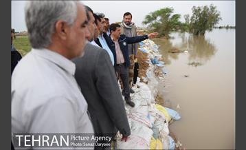 بازدید شهردار تهران ازمناطق سیل زده خوزستان 4