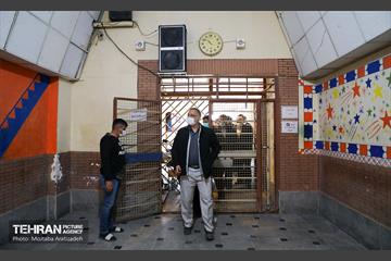 بازدید شهردار تهران از مراکز ماده 16
