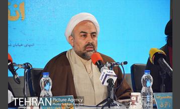 نشست گفتگو و بررسی کتاب تقاطع انقلاب  10