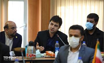 نشست هم اندیشی شهردار تهران با نخبگان منطقه 22