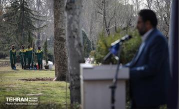 سنت حسنه درختکاری، یادبود شهدای منطقه6