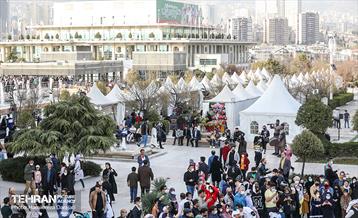 استقبال مسافران نوروزی از برج میلاد تهران  17