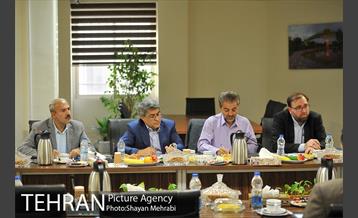 نشست مجمع امید با حضور شهردار تهران 7