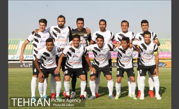 دیدار صبای قم و استقلال در لیگ برتر فوتبال 6