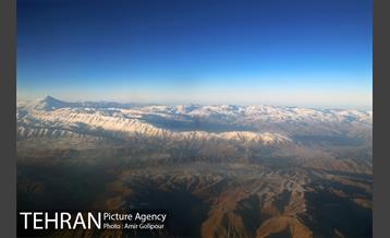 بر فراز ابرها‎ 13